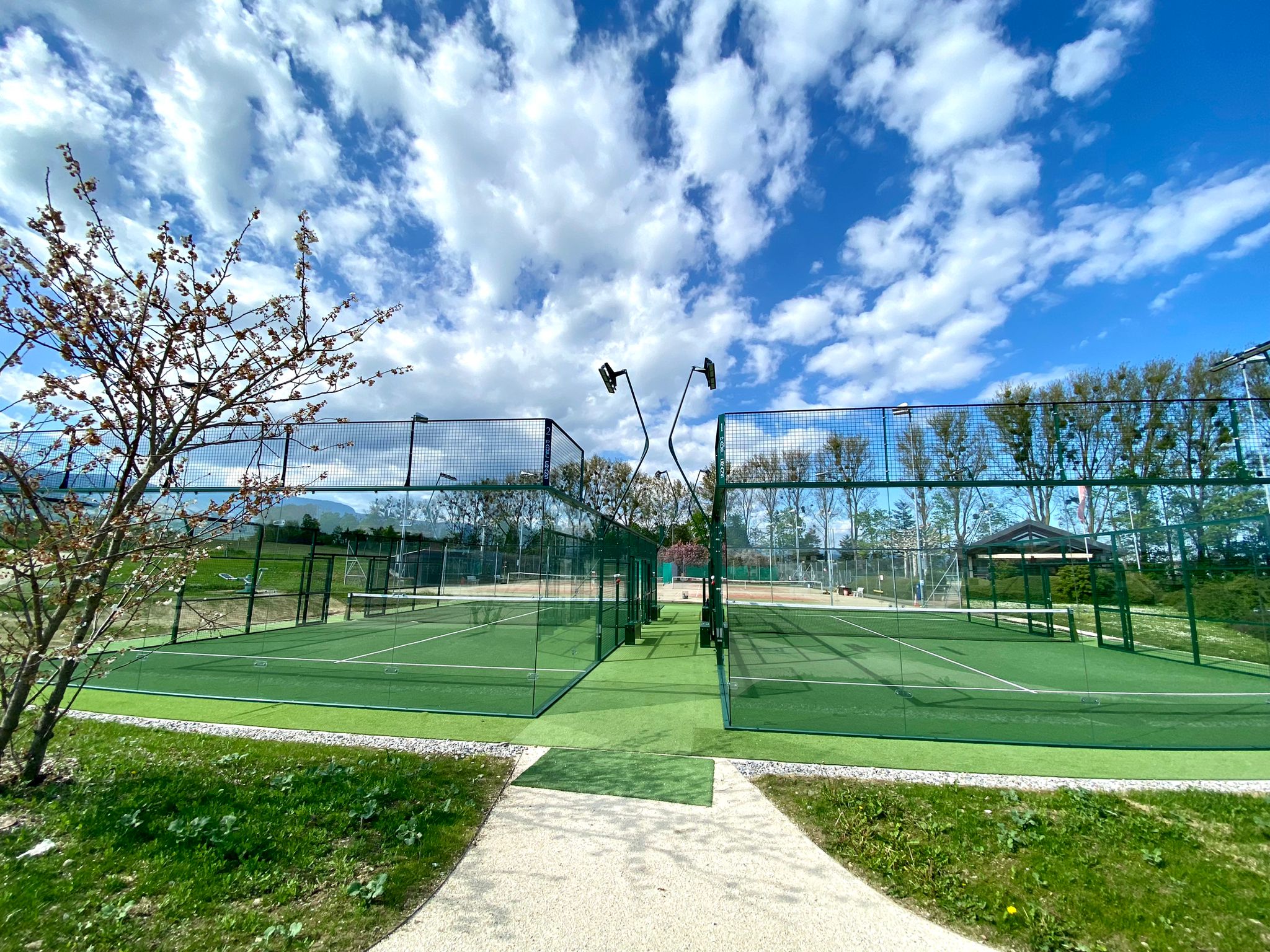 Padel-Platz TP Crans in Chemin des Sports 3, 1299 Crans
